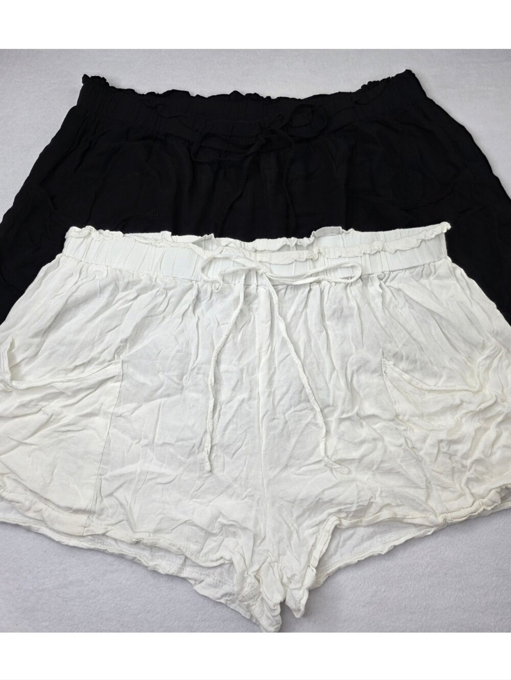 SHEIN Curve 3X Elastic Waist Paper Bag Flowy Shorts B/W 1679-o